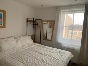 Contemporary 1BD Flat - Camden